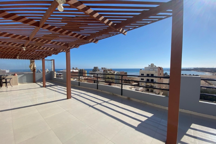 Penthouse with panoramic sea views for sale
